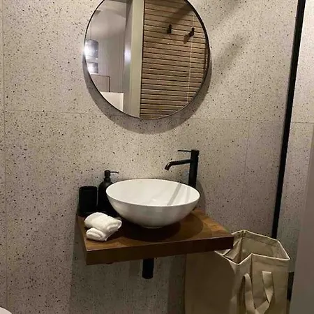 85, Apartament